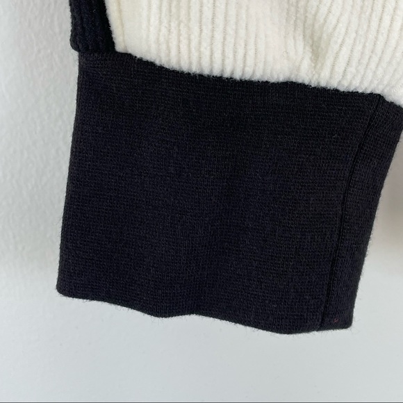 HBC Hudson’s Bay Co CANADA 2010 Winter Olympics Official Womens Fleece Jersey - Picture 5 of 13